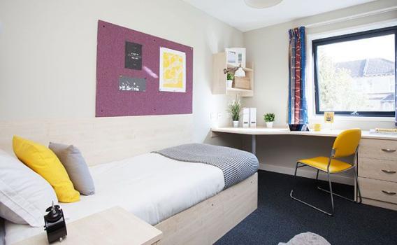 Stag Do self-catering accommodation with Campus Accommodation in Bath